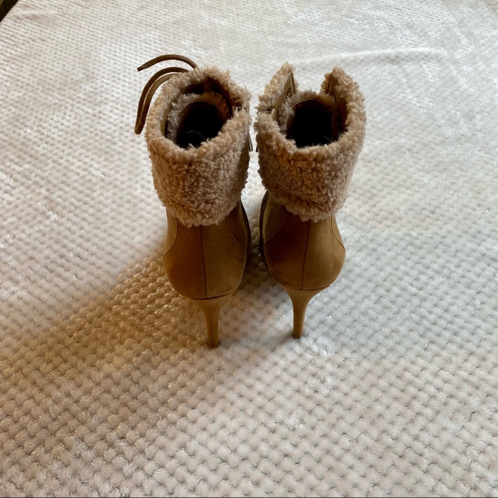 Jessica Simpson heeled faux fur suede booties. Size 6. EUC. - Picture 4 of 8